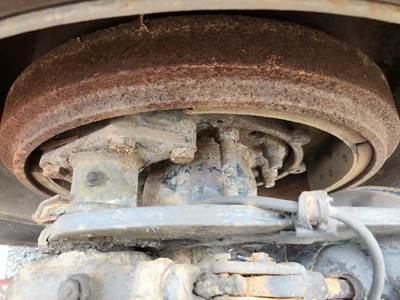 HUB PILOT Hub for a 2004 Mack CV713 Granite