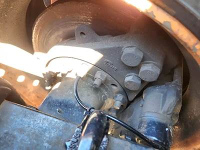 HUB PILOT Hub for a 2020 Volvo VNR64T