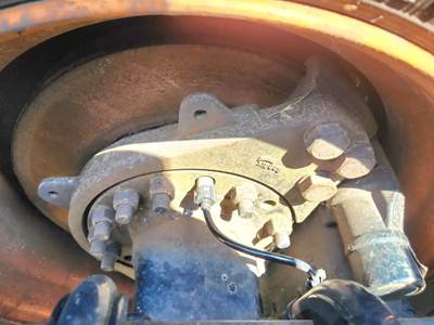 HUB PILOT Hub for a 2020 Volvo VNR64T