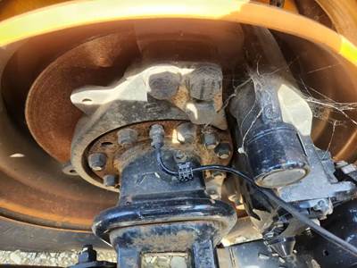HUB PILOT Hub for a 2024 Freightliner Cascadia 126