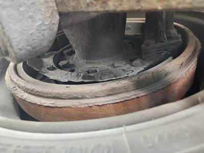 HUB PILOT Hub for a 2007 International 4400
