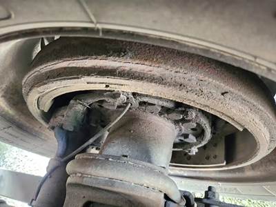HUB PILOT Hub for a 2007 International 4400