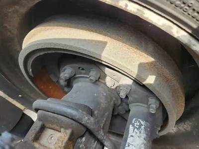 HUB PILOT Hub for a 2020 Freightliner Coronado 132 Glider