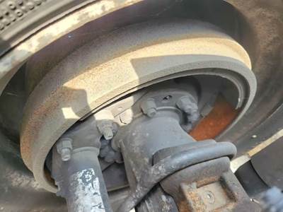 HUB PILOT Hub for a 2020 Freightliner Coronado 132 Glider
