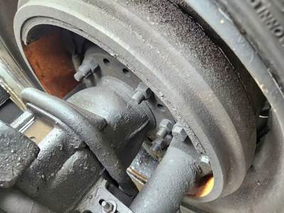 HUB PILOT Hub for a 2014 Freightliner Cascadia 125