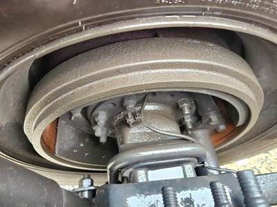 HUB PILOT Hub for a 2014 Freightliner Cascadia 125