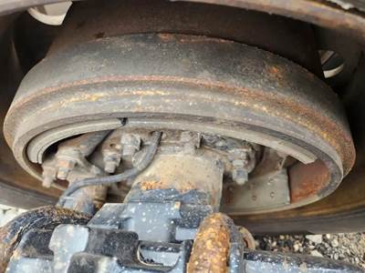 HUB PILOT Hub for a 2020 Kenworth T880
