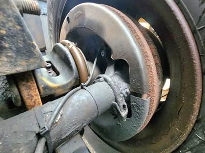 HUB PILOT Hub for a 2009 International 8600