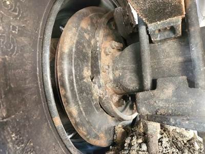 HUB PILOT Hub for a 2022 Chevrolet Silverado 6500HD