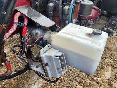 BUCHER HYDRAULICS Hydraulic Pump for a 2013 Peterbilt 320