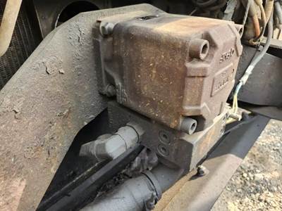 Bezares DT7DSW Hydraulic Pump for a 2016 Mack MRU633