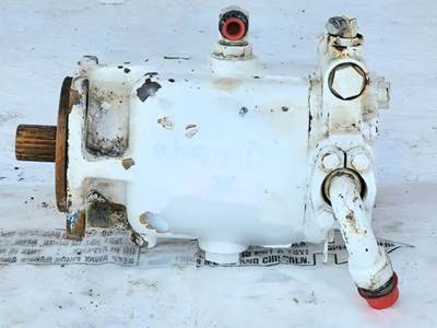 Eaton Hydraulic Pump for a 2004 Oshkosh S-SERIES