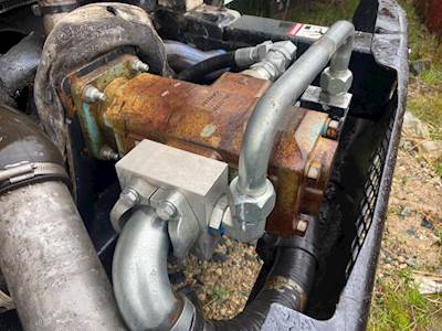 PERMCO Hydraulic Pump for a 2014 Peterbilt 320