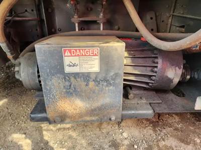 (Used) 2006 Isuzu Npr-Hd, Pump- Serial Number: 215462/186752, Make: Hydra-Cell