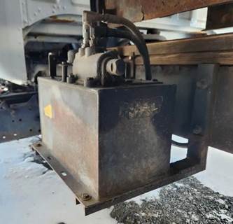 Ford F-650 Hydraulic Tank