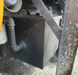 Ford F-750 Hydraulic Tank for a 2007 Ford F750