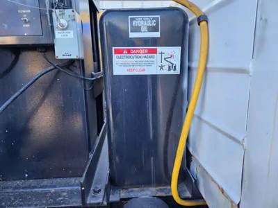 Ford F-800 Hydraulic Tank for a 1997 Ford F800