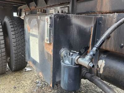 Freightliner FL80 Hydraulic Tank