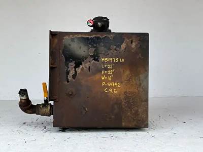 International 7400 Hydraulic Tank