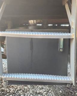 International 7400 Hydraulic Tank