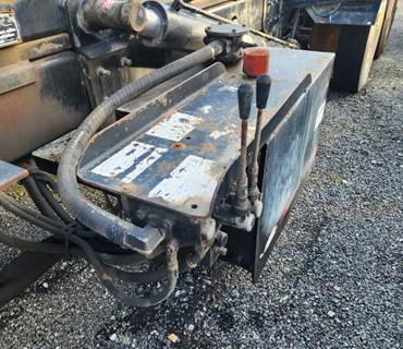 International WorkStar 7400 Hydraulic Tank