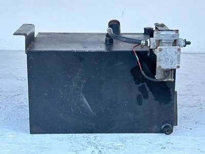 Isuzu NRR Hydraulic Tank