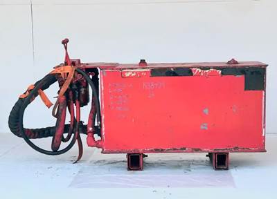 Mack Granite CV713 Hydraulic Tank for a 2004 Mack CV713 Granite