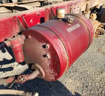 Mack Granite CV713 Hydraulic Tank for a 2007 Mack CV713 Granite