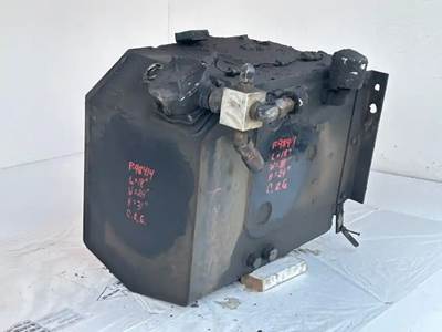 Mack LEU613 Hydraulic Tank
