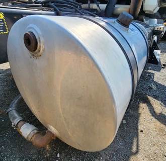 Mack Pinnacle CHU613 Hydraulic Tank for a 2017 Mack CHU613