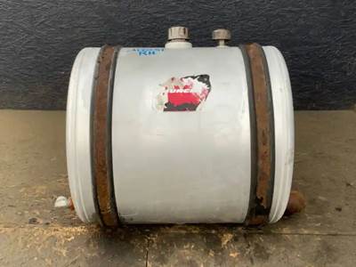 Mack Pinnacle CXU613 Hydraulic Tank for a 2016 Mack CXU613
