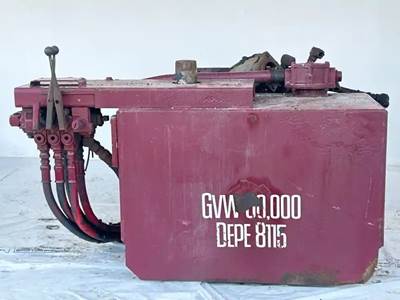Mack RD688SX Hydraulic Tank