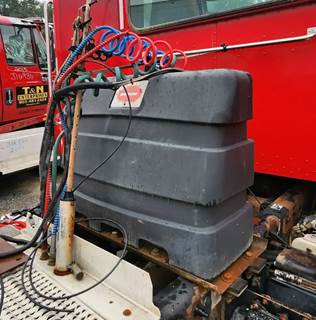 Peterbilt 384 Hydraulic Tank
