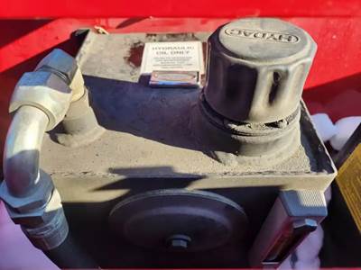 Pierce Dash Hydraulic Tank