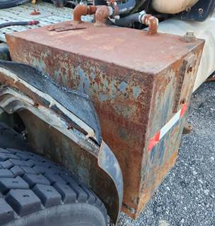 Sterling A9513 Hydraulic Tank