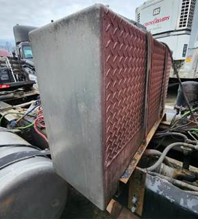 Sterling L9500 Hydraulic Tank