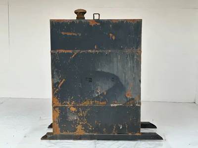 Volvo VNL Hydraulic Tank