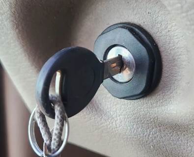 Freightliner Cascadia 125 Ignition Switch