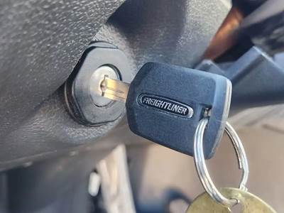 Freightliner Cascadia 126 Ignition Switch