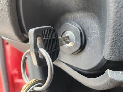 Freightliner M2 106 Ignition Switch
