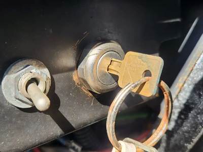 International 4900 Ignition Switch