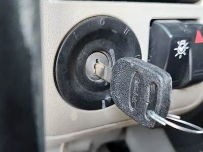 Peterbilt 579 Ignition Switch