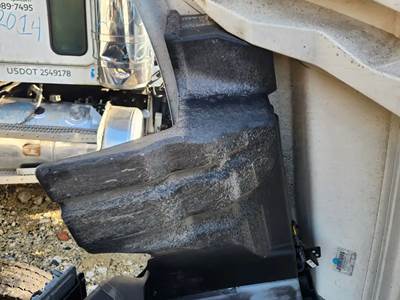Chevrolet Silverado 6500HD Inner Fender