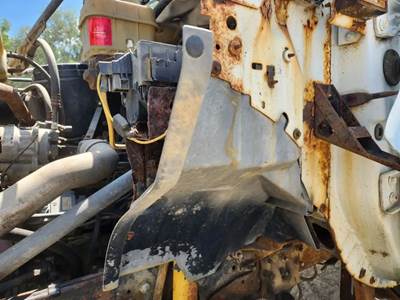 Ford F-650 Inner Fender