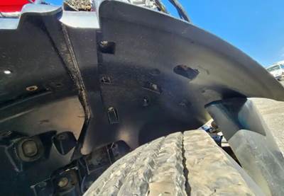 Ford F-750 Inner Fender