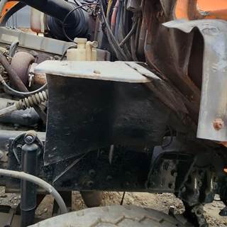 Ford LTS8000 Inner Fender