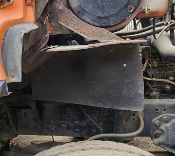 Ford LTS8000 Inner Fender