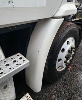 Freightliner Cascadia 113 Inner Fender