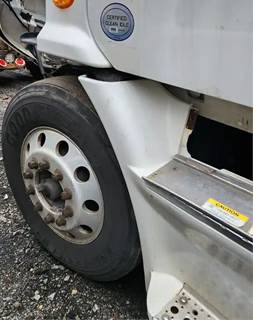 Freightliner Cascadia 113 Inner Fender