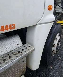 Freightliner Cascadia 125 Inner Fender